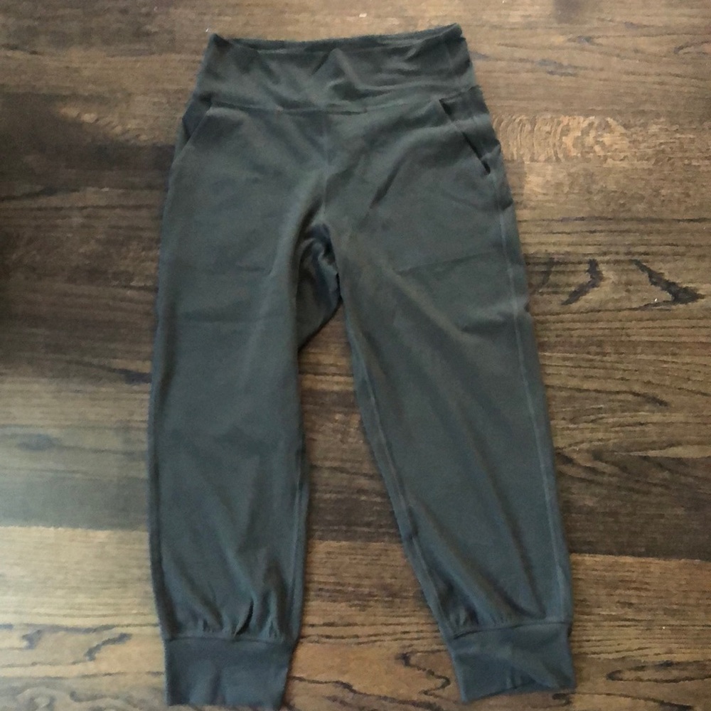Lululemon Align jogger crop - 23 inches.